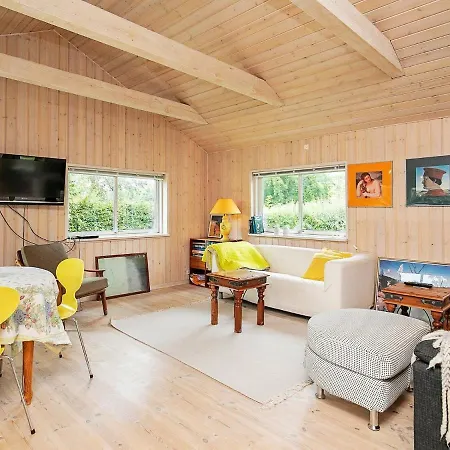 Elegant Holiday Home In Funen With Terrace Nyaraló